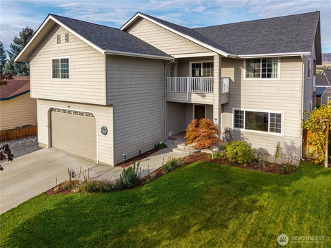 Photo of 3037 Vera Cruz Street, Malaga, WA 98828 (MLS # 2589878)