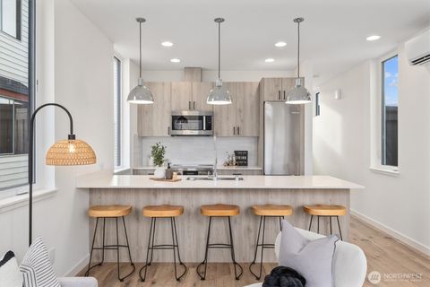 Photo of 945 NW 61st Street, Seattle, WA 98107 (MLS # 2500920)