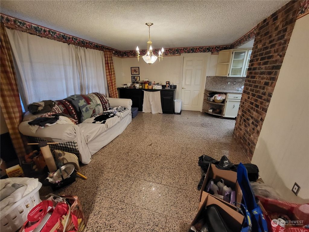 Photo of 26235 144th Avenue SE, Kent, WA 98042 (MLS # 2183738)