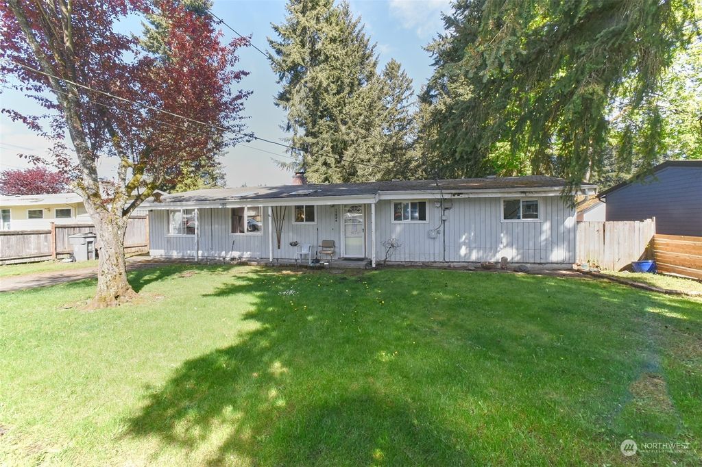 Photo of 17926 91st Place NE, Bothell, WA 98011 (MLS # 2232010)