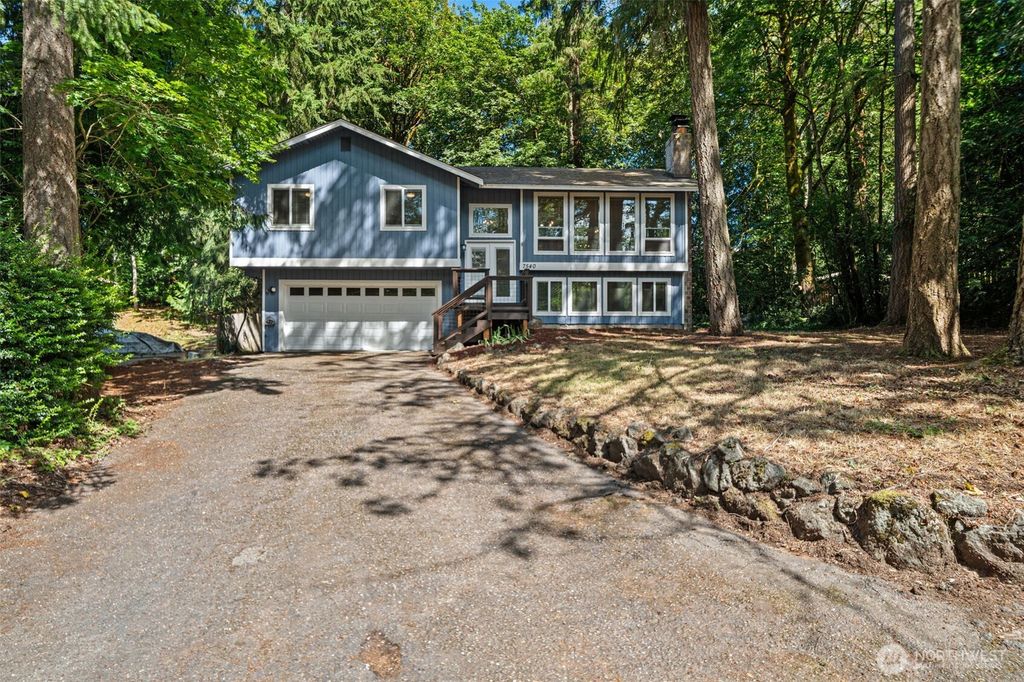 Photo of 7540 Grahns Lane NE, Bremerton, WA 98311 (MLS # 2557545)