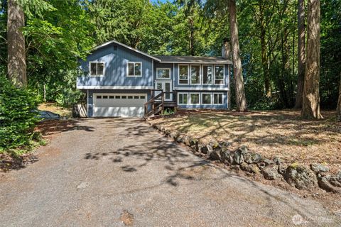 Photo of 7540 Grahns Lane NE, Bremerton, WA 98311 (MLS # 2557545)