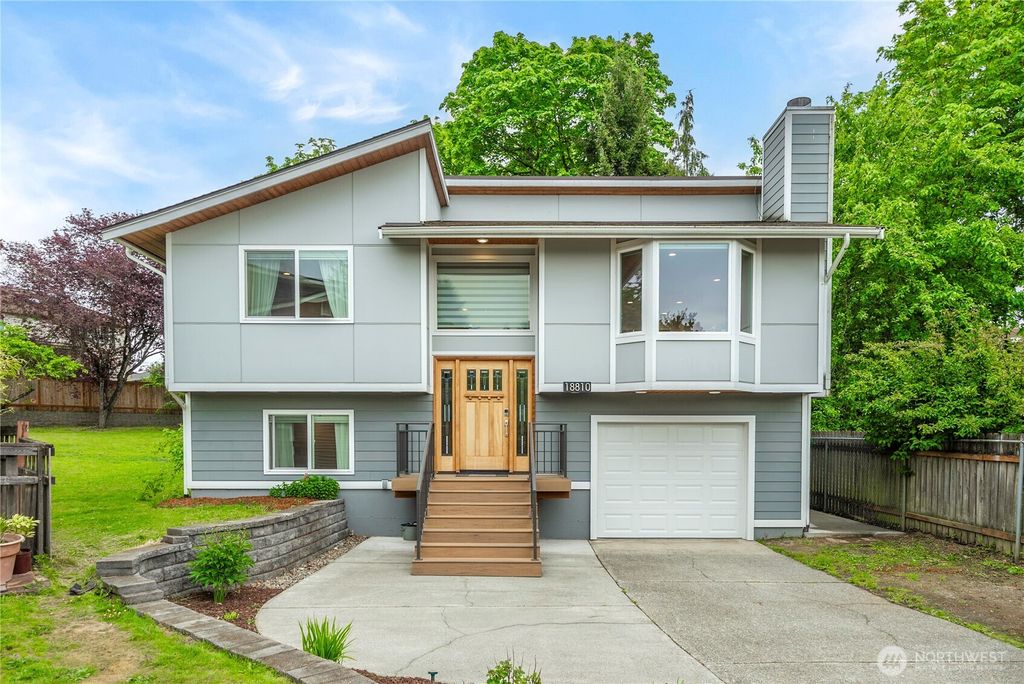 Photo of 18810 111th Place SE, Renton, WA 98055 (MLS # 2371825)