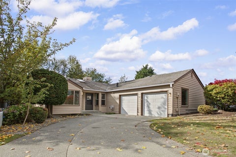 Photo of 28001 121st Avenue SE, Kent, WA 98030 (MLS # 2593381)