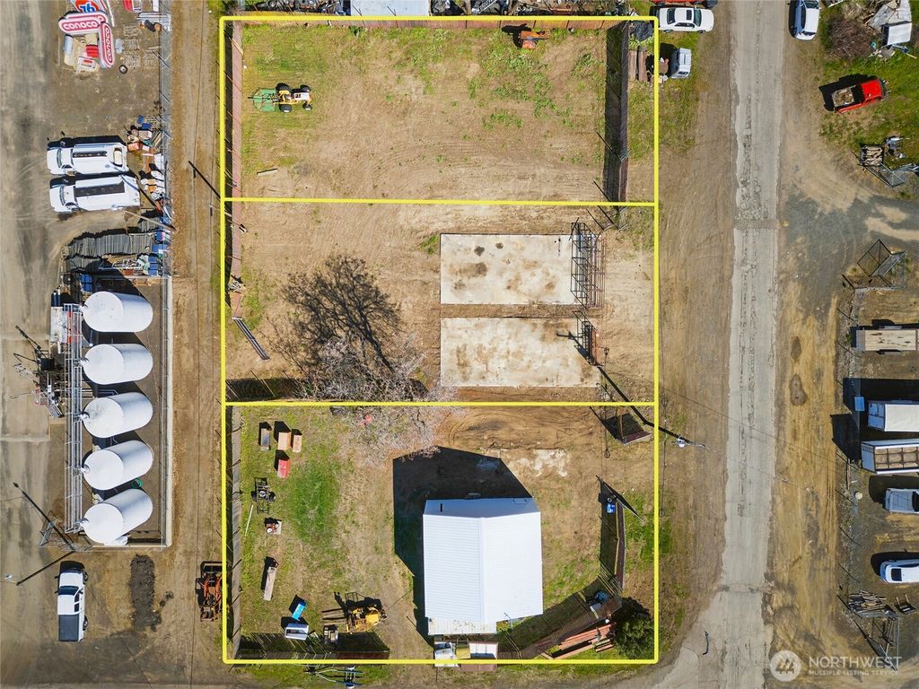 Photo of 1103 &amp; 1109 N 12th Avenue, Walla Walla, WA 99362 (MLS # 2474817)