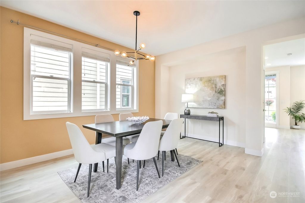 Photo of 1646 NE Falls Drive, Issaquah, WA 98029 (MLS # 2227152)