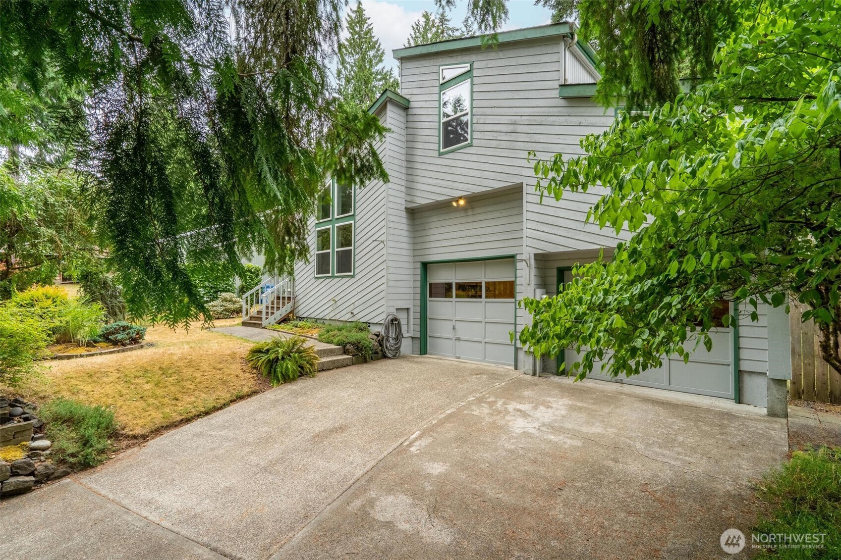 1225 Bay Loop SW