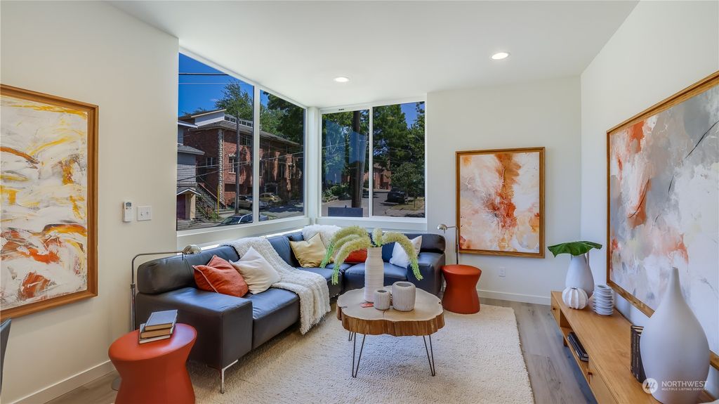 Photo of 2915 S Dearborn Street, Seattle, WA 98144 (MLS # 2063029)