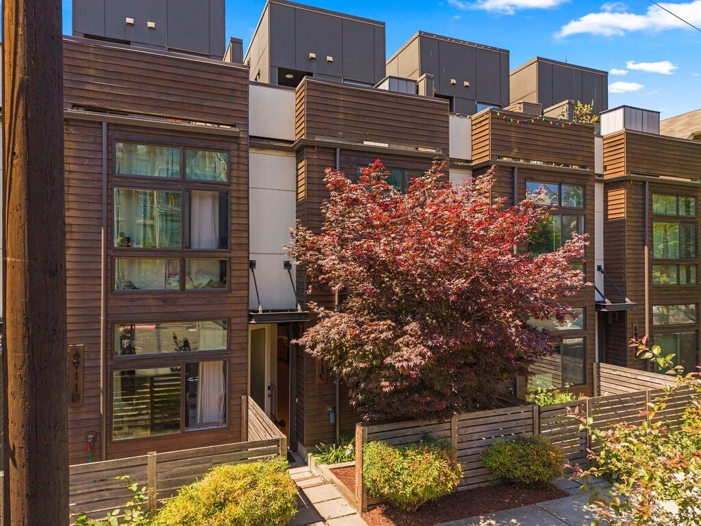 Photo of 6911 California Avenue SW #C, Seattle, WA 98136 (MLS # 2598692)