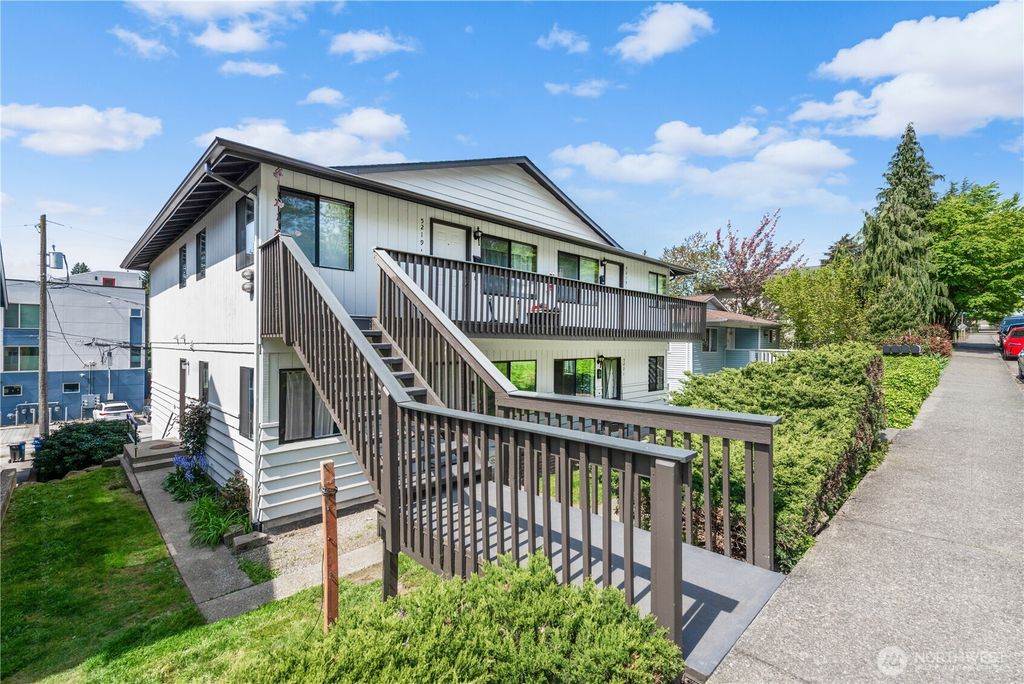 Photo of 5221 38th Avenue SW, Seattle, WA 98126 (MLS # 2344856)