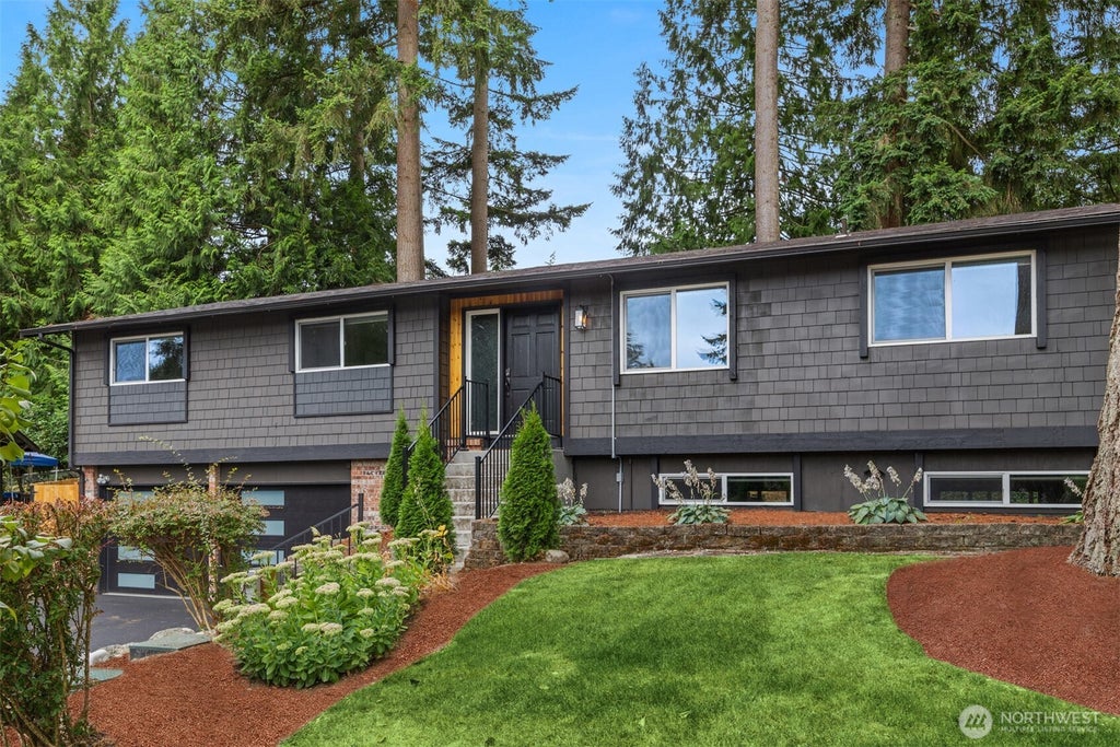 Photo of 212 143rd Street SE, Lynnwood, WA 98208 (MLS # 2583587)