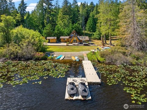 Photo of 14515 Crescent Valley Drive NW, Gig Harbor, WA 98332 (MLS # 2421807)