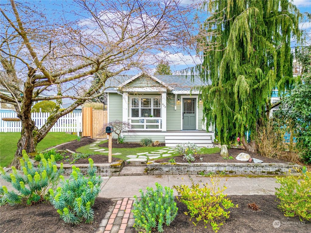 Photo of 622 NW 74th Street, Seattle, WA 98117 (MLS # 2201509)