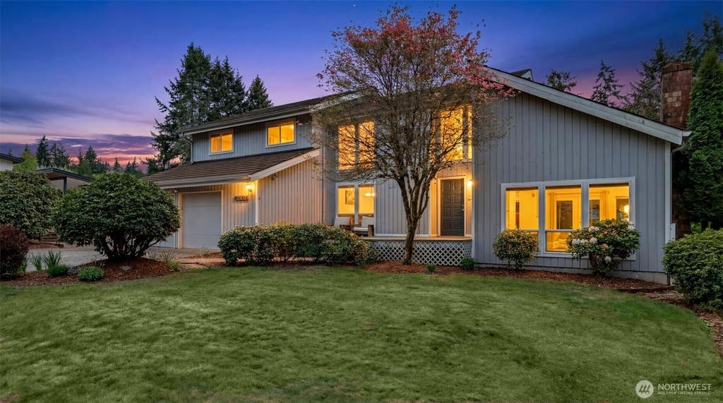 Photo of 19832 156th Avenue NE, Woodinville, WA 98072 (MLS # 2572680)