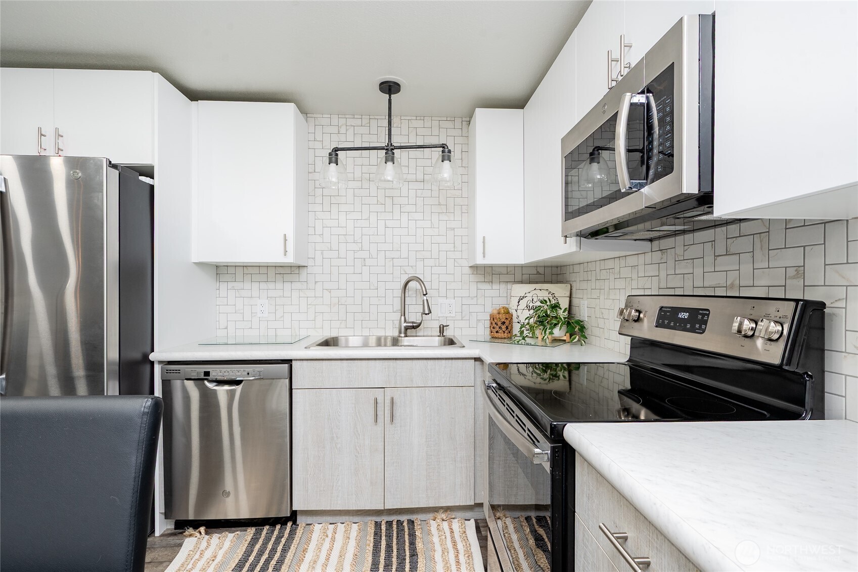 7806 Birch Bay Drive 711