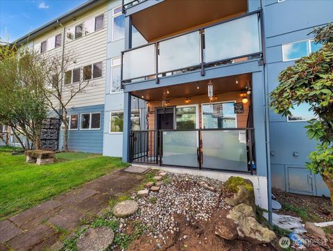 Photo of 15146 65th Avenue S #506, Tukwila, WA 98188 (MLS # 2501055)