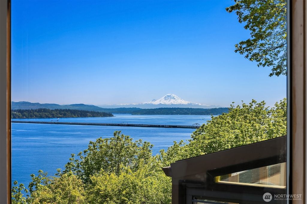 Photo of 3718 48th Avenue NE, Seattle, WA 98105 (MLS # 2367377)