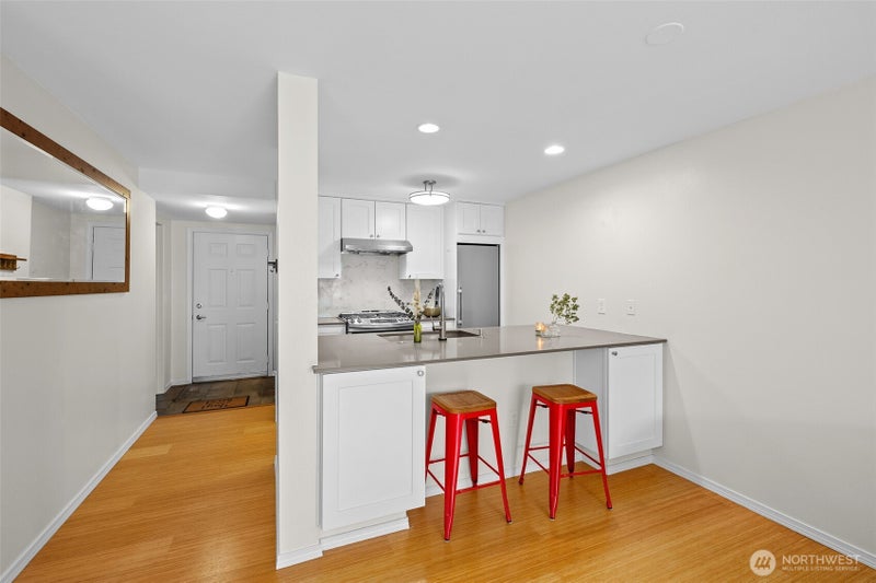 520 2nd Avenue W 201