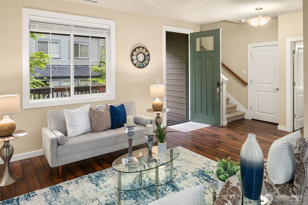 Photo of 365 NE Denny Way, Issaquah, WA 98029 (MLS # 2441420)