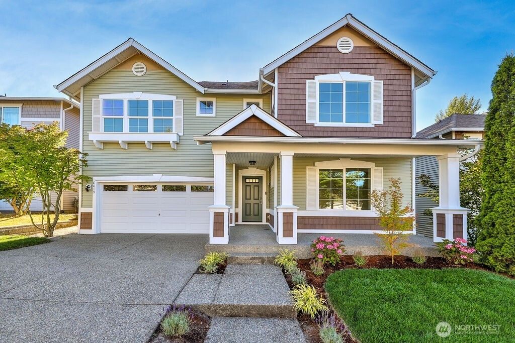 Photo of 9419 Templeton Avenue SE, Snoqualmie, WA 98065 (MLS # 2408441)