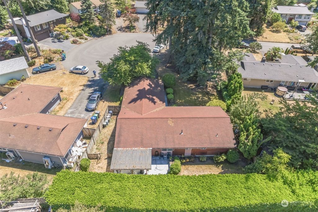 Photo of 3850 S 306th Place, Auburn, WA 98001 (MLS # 2141430)