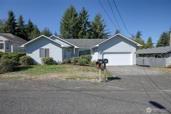 1121 N FAIRFIELD ST, ABERDEEN, WA 98520 - Image bfa77c311e2b30a76dbdbf2ad7c6e8b5/1766286799