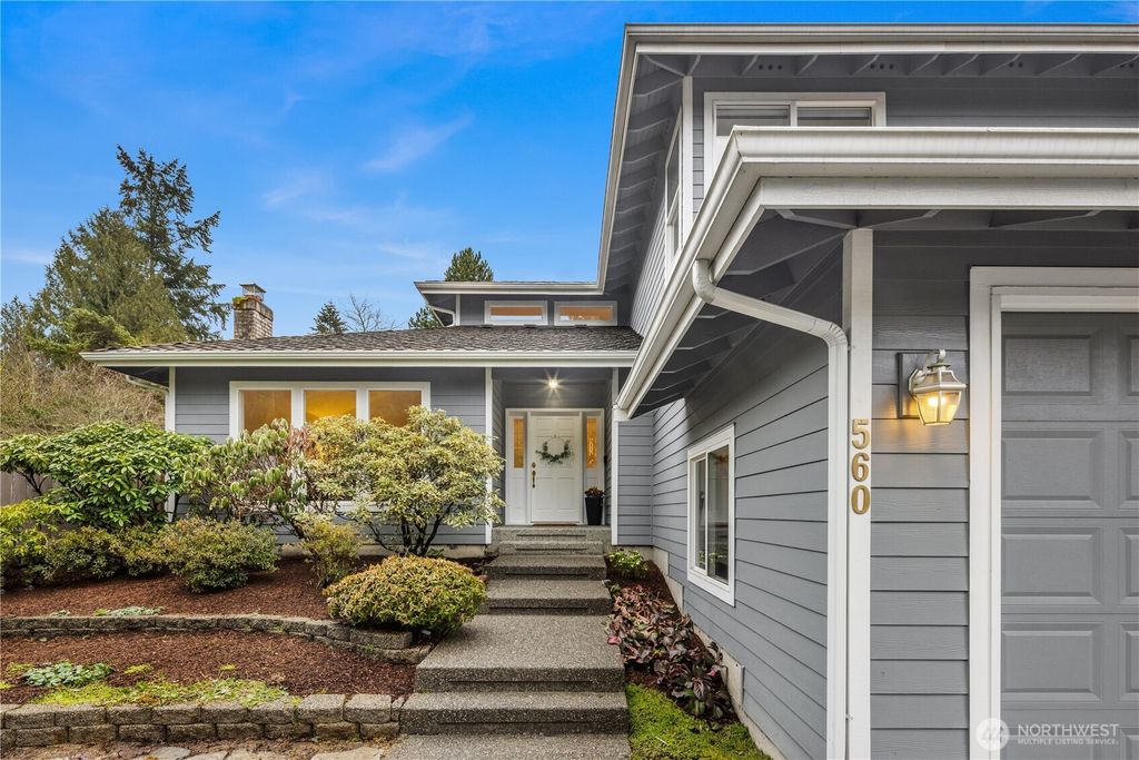 Photo of 560 Mount Olympus Drive SW, Issaquah, WA 98027 (MLS # 2325095)