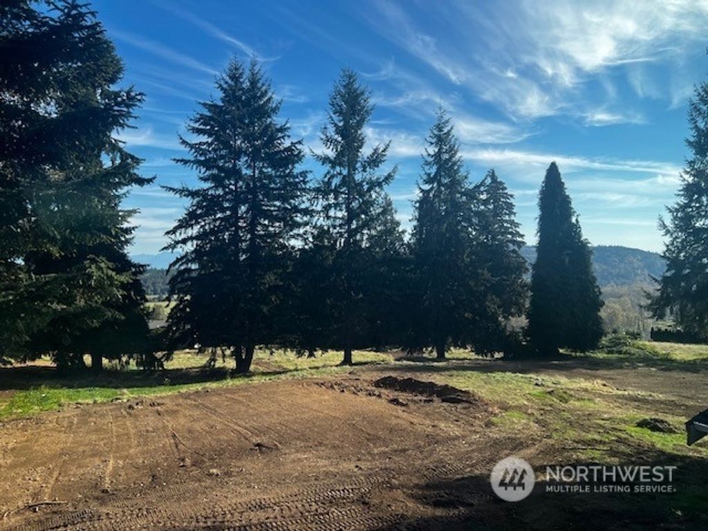 Photo of 13827 102nd Drive SE #23, Snohomish, WA 98296 (MLS # 2301480)
