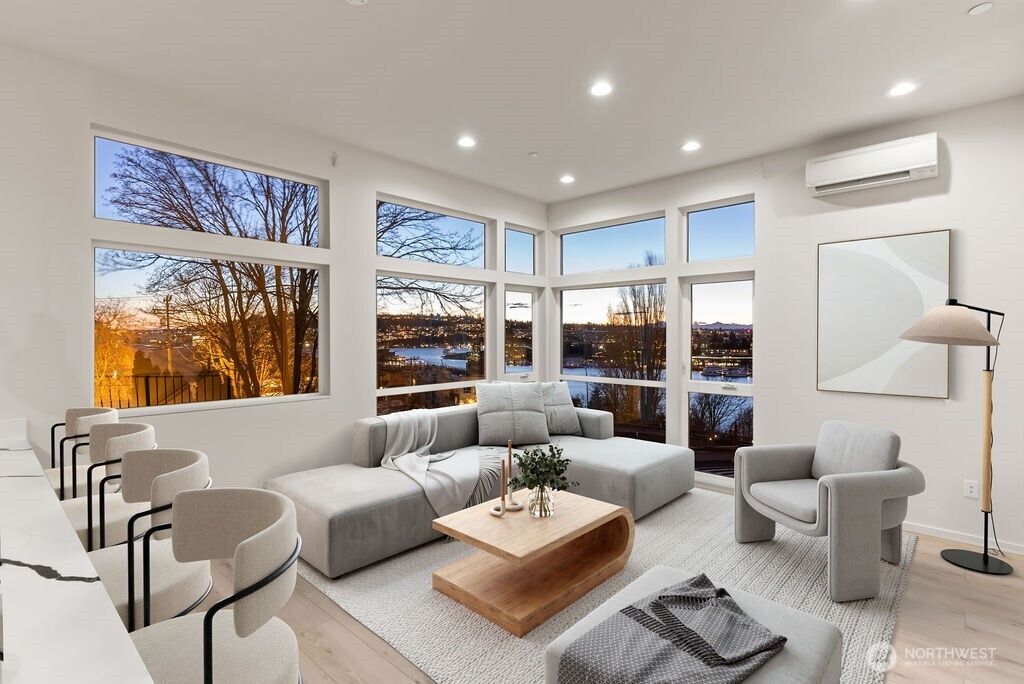 Photo of 2921 Franklin Avenue E #A, Seattle, WA 98102 (MLS # 2377709)