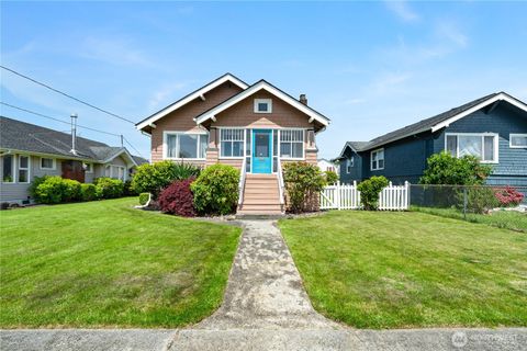 Photo of 504 W 4th Street, Aberdeen, WA 98520 (MLS # 2386005)