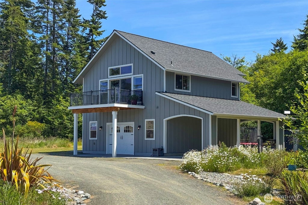 Photo of 1117 Walker Street, Port Angeles, WA 98363 (MLS # 2539172)