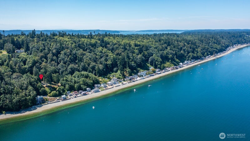 3365 Shoreline Drive