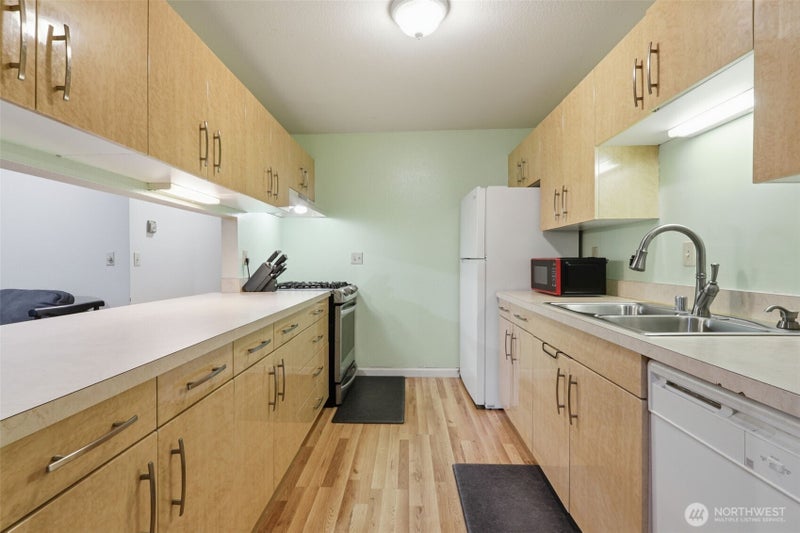 6208 NE 17th Avenue J73