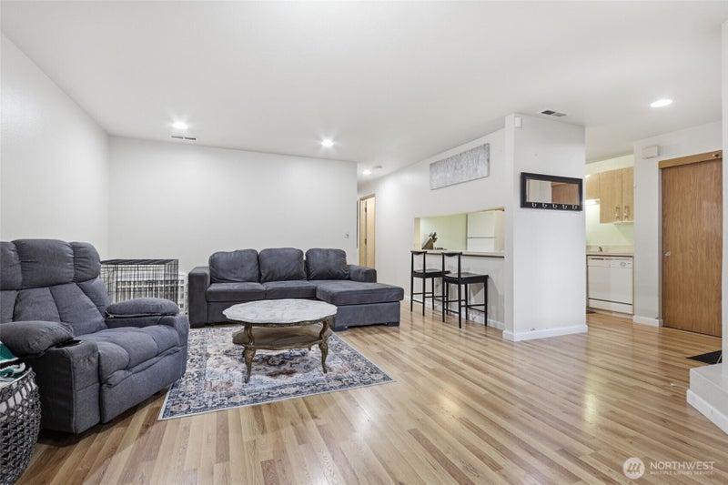 6208 NE 17th Avenue J73