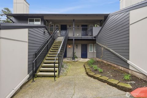 Photo of 6208 NE 17th Avenue #J73, Vancouver, WA 98665 (MLS # 2512330)