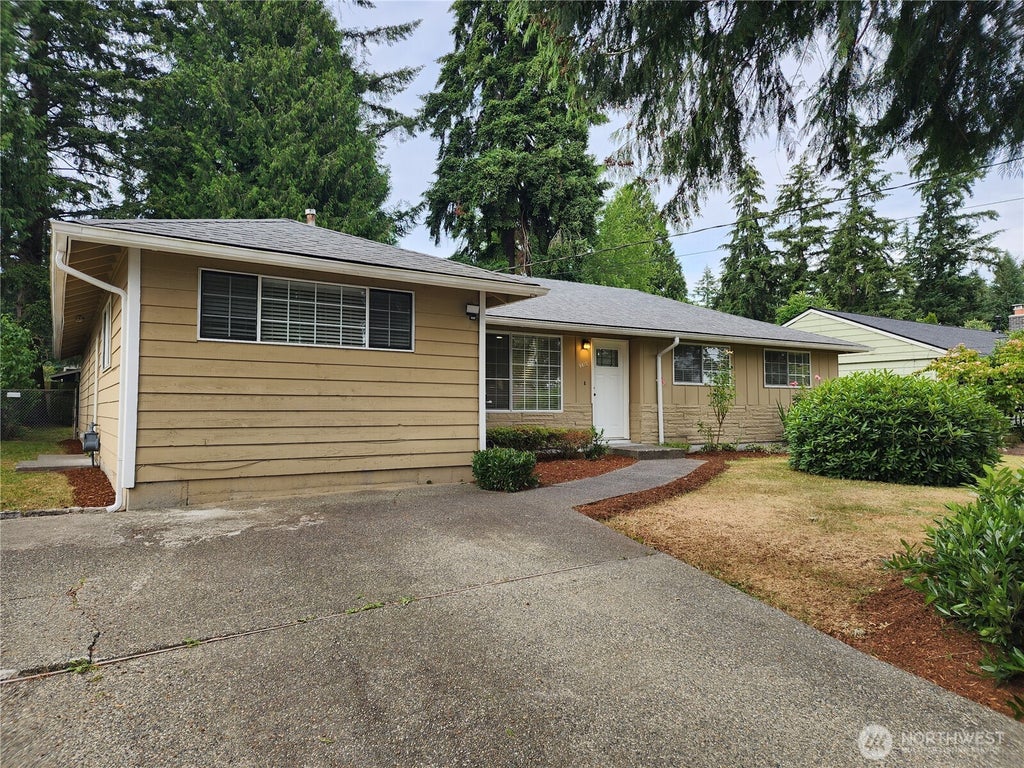 Photo of 8810 NE 187th Street, Bothell, WA 98011 (MLS # 2548453)