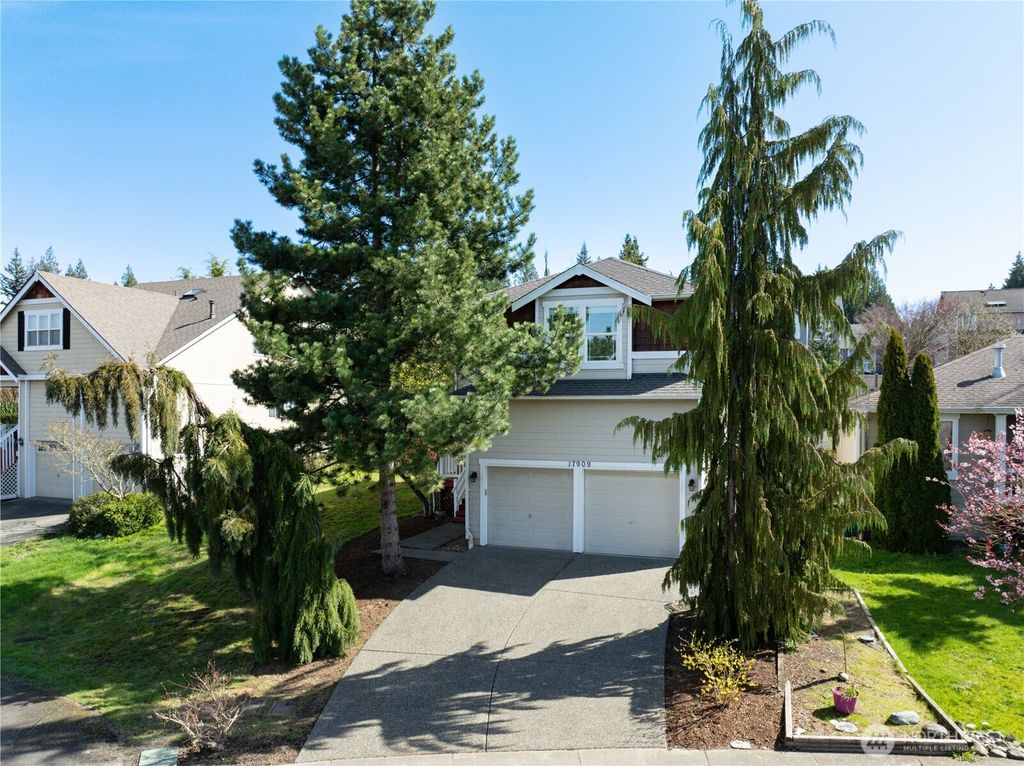 Photo of 17909 Highland View Drive, Arlington, WA 98223 (MLS # 2357170)