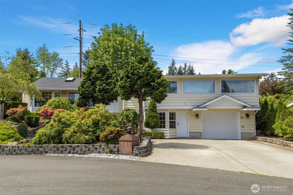 Photo of 7629 239th Place SW, Edmonds, WA 98026 (MLS # 2381656)