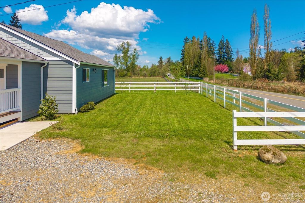Photo of 39805 212th Avenue SE, Enumclaw, WA 98022 (MLS # 2513654)