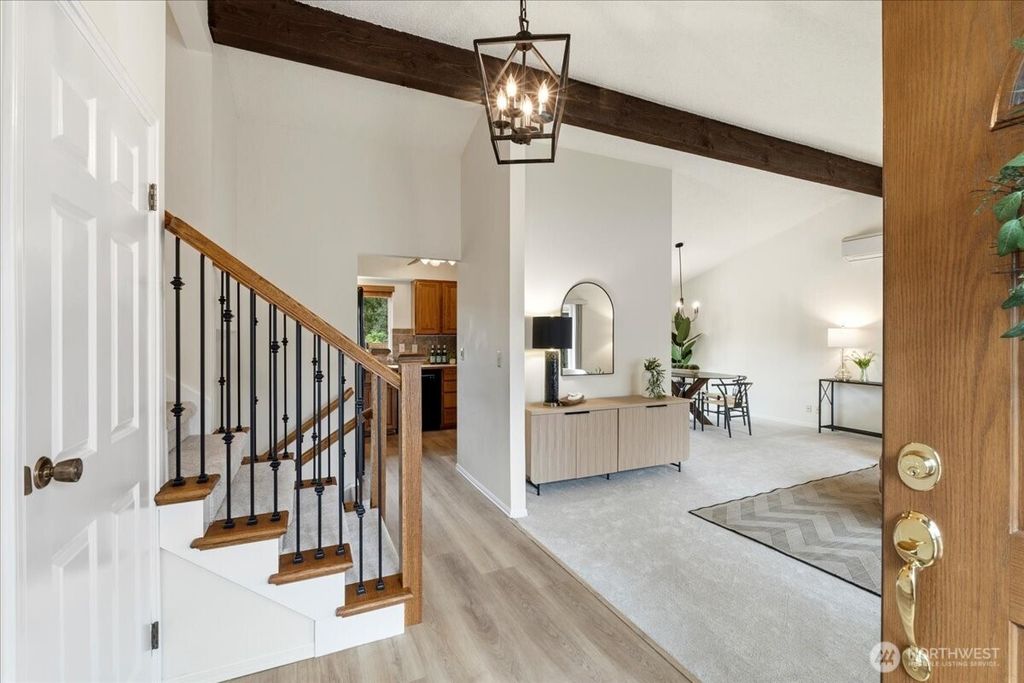 Photo of 14125 126th Place NE, Kirkland, WA 98034 (MLS # 2513334)