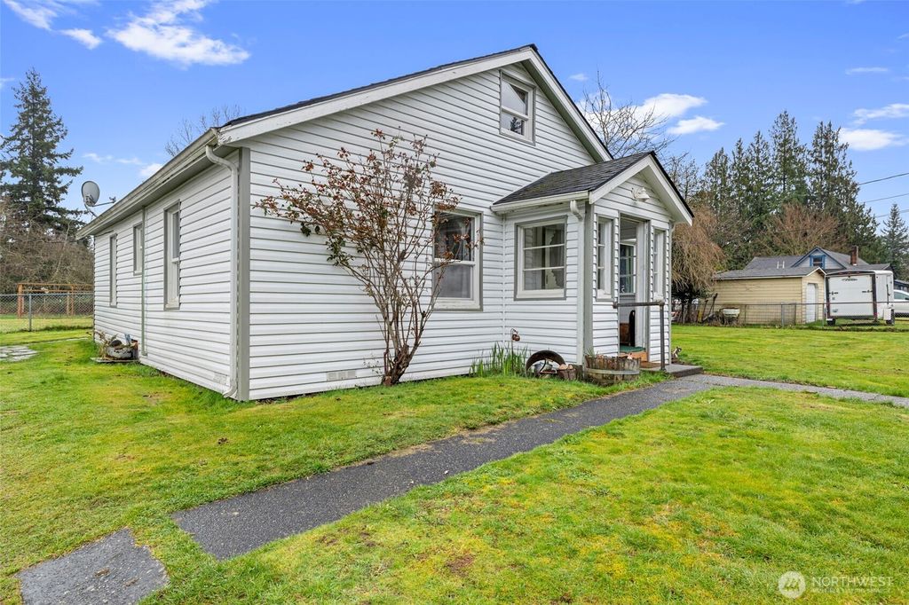 Photo of 9715 Thurston Lane, Sedro Woolley, WA 98284 (MLS # 2493464)
