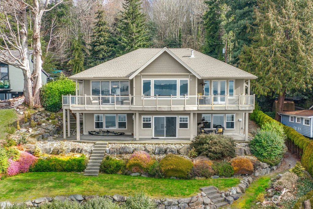 Photo of 27433 8th Avenue S, Des Moines, WA 98198 (MLS # 2064629)