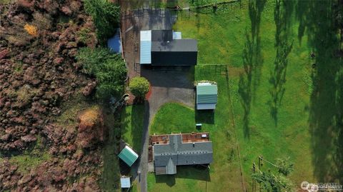 Photo of 288 Torrence Lane, Oak Harbor, WA 98277 (MLS # 2503771)