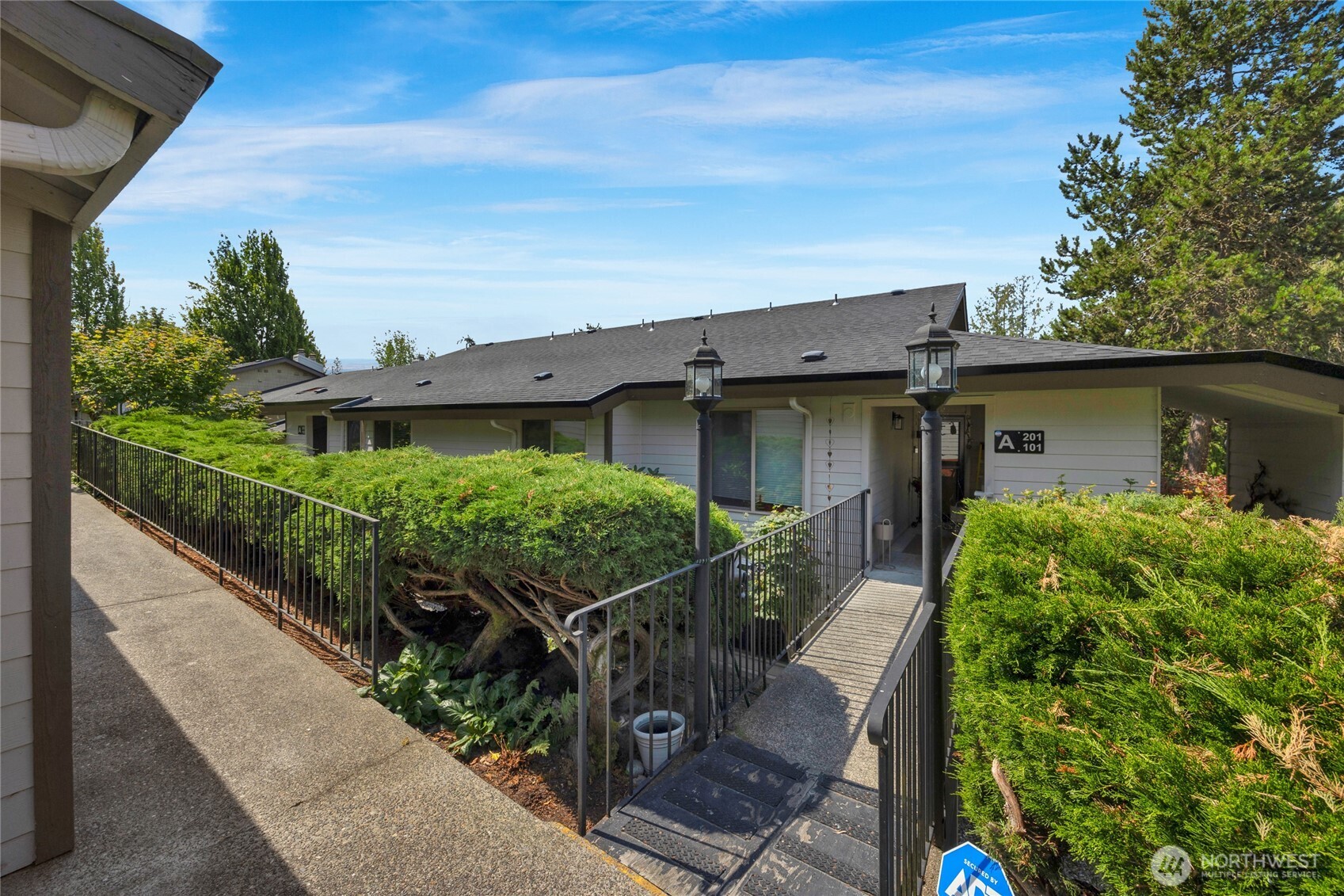 23509 Lakeview Drive A101