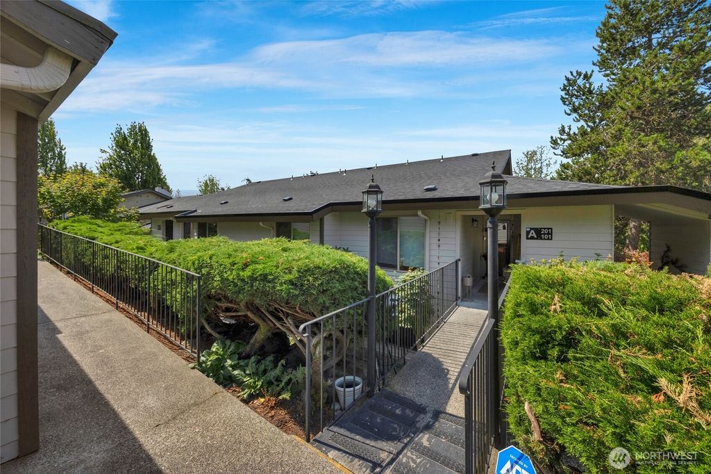 Photo of 23509 Lakeview Drive #A101, Mountlake Terrace, WA 98043 (MLS # 2415572)