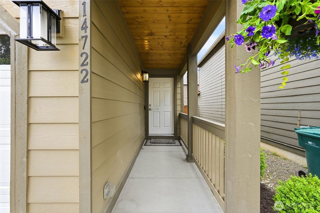 Photo of 14722 50th Avenue NE, Marysville, WA 98271 (MLS # 2521846)
