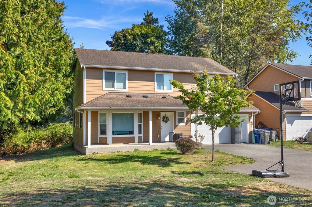 Photo of 9005 8th Street SE, Lake Stevens, WA 98258 (MLS # 2436496)