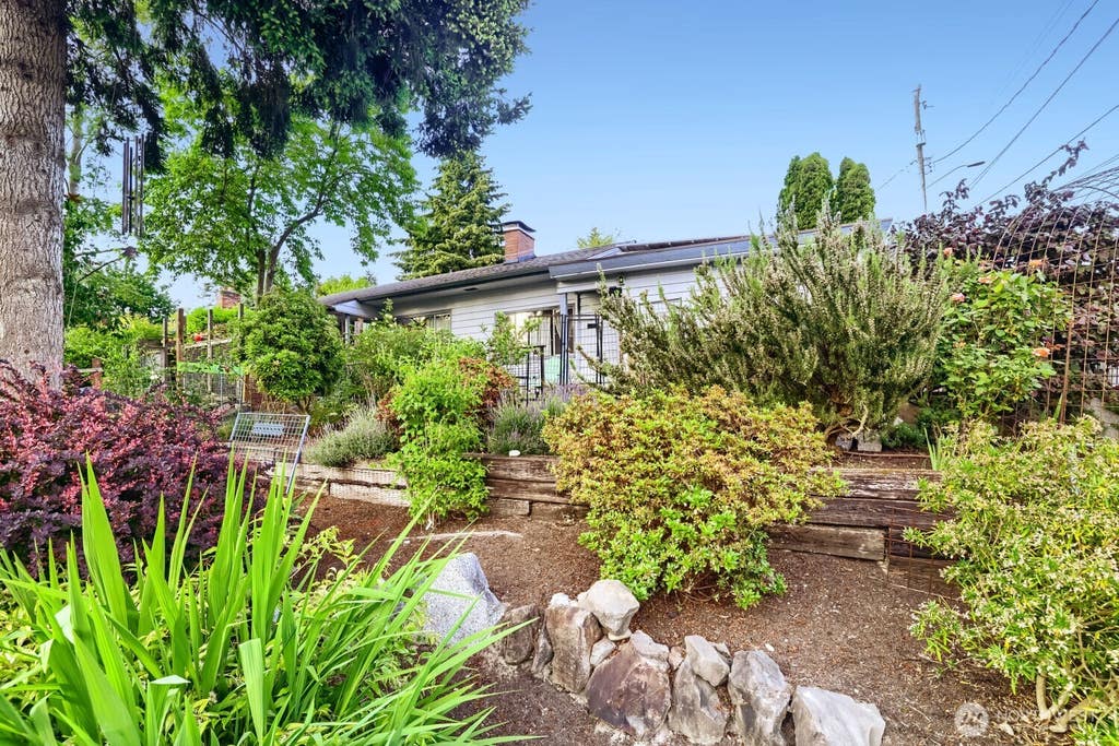 Photo of 10728 29th Place SW, Seattle, WA 98146 (MLS # 2534745)