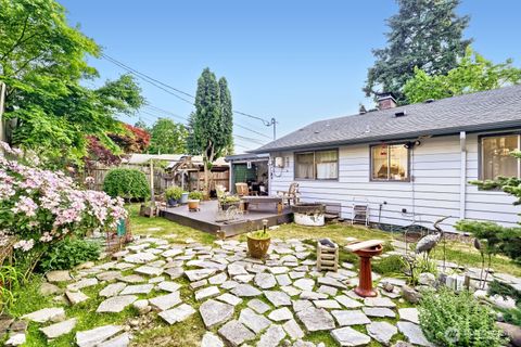 Photo of 10728 29th Place SW, Seattle, WA 98146 (MLS # 2534745)
