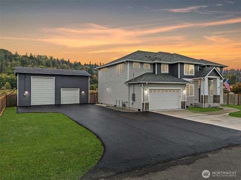 Photo of 1602 12th Avenue SE, Puyallup, WA 98372 (MLS # 2442757)